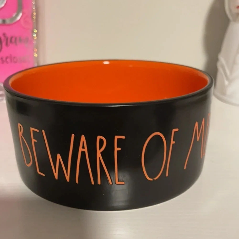 RAE DUNN HALLOWEEN DOG/CAT BOWL